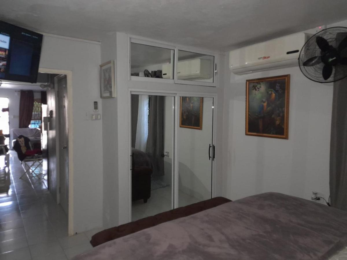 Zipcode Hideaway Guesthouse Portmore Kültér fotó