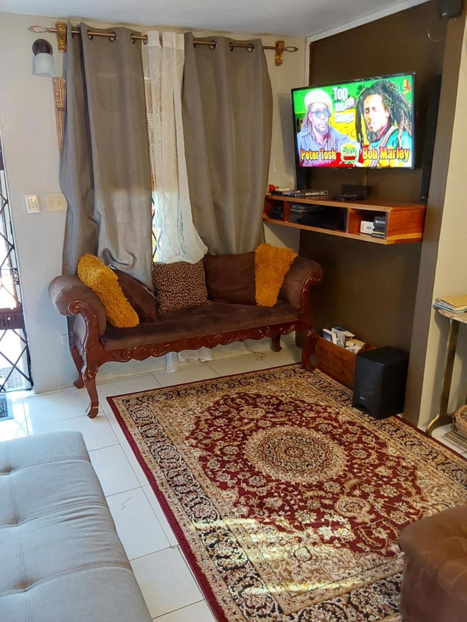 Zipcode Hideaway Guesthouse Portmore Kültér fotó